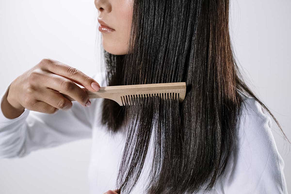 How to Straighten Hair at Home: 4 Solutions!